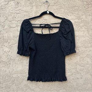 KTI LG Black Fitted peasant Smocked crop Top, women’s large